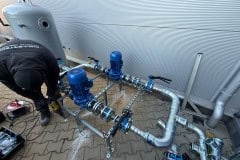 budowa-instalacji-wody-lodowej-na-stali-ocynkowanej