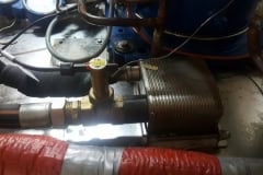 Izolowane rurociągi czynnika w chillerze Lahntechnik BL 172