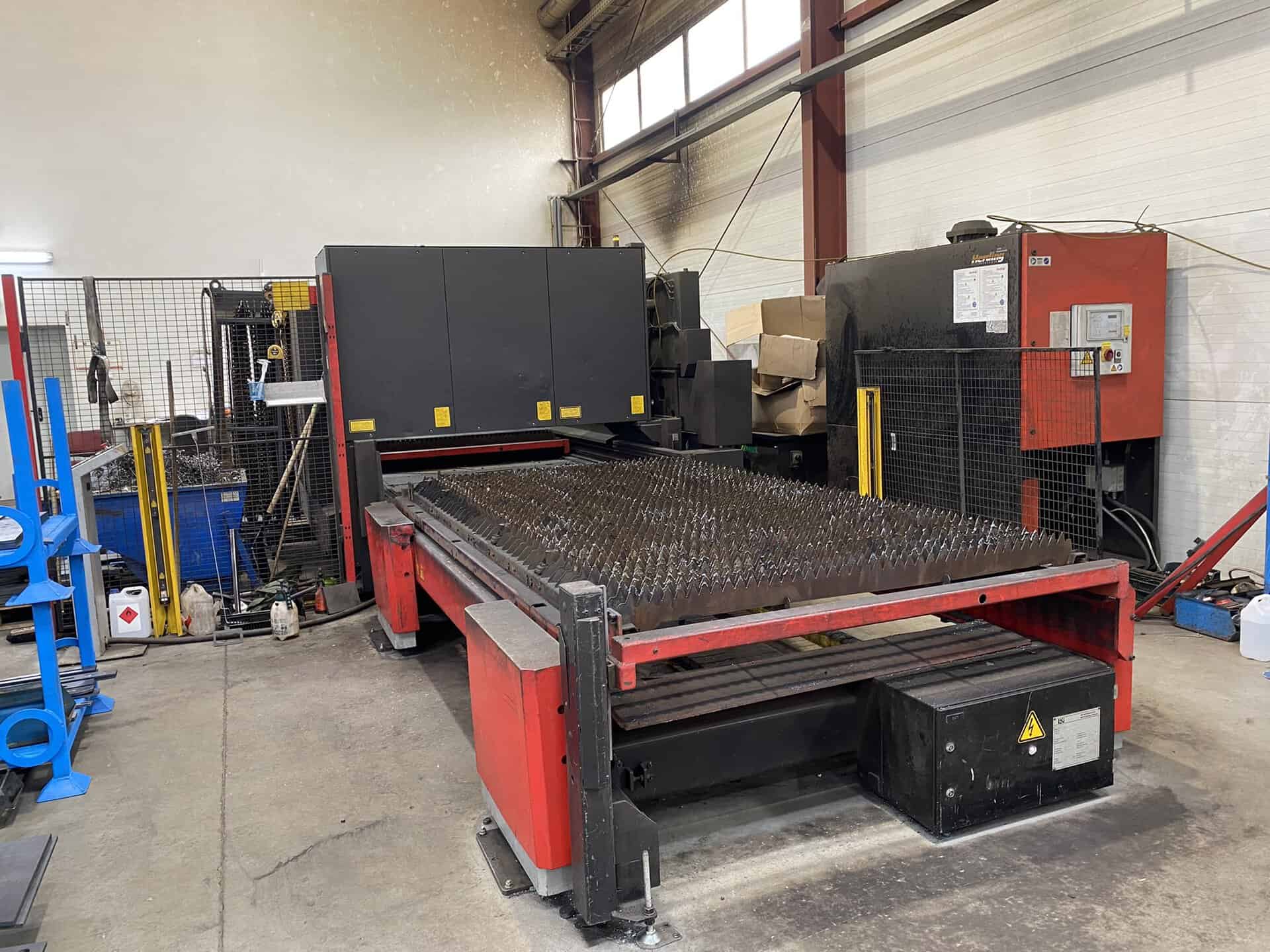 Stół wymienny wycinarki laserowej Amada LCG3015