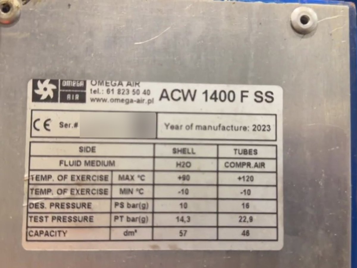 Tabliczka znamionowa wymiennika Omega Air ACW 1400F SS: płaszcz woda 10 bar, rury sprężone powietrze 16 bar
