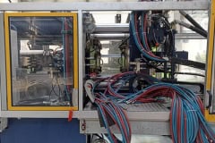 Rozdzielacz medium chłodzenia wtryskarki KRAUSSMAFFEI KM350-2700C2