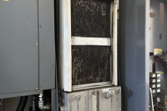 Chłodziarka oleju Kanto Seiki OIL MATIC V1500 przy obrabiarce Okuma