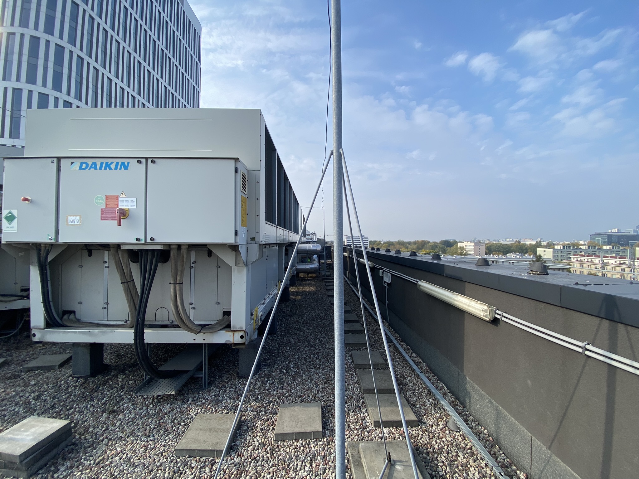 Chiller Daikin EWAD850CFXS - Naprawa