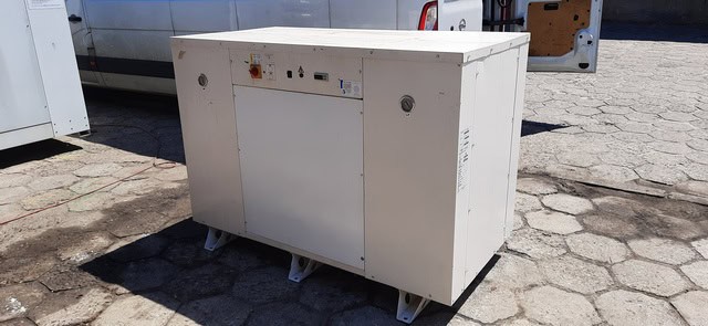 Naprawa i serwis chiller chłodzony wodą SKiC