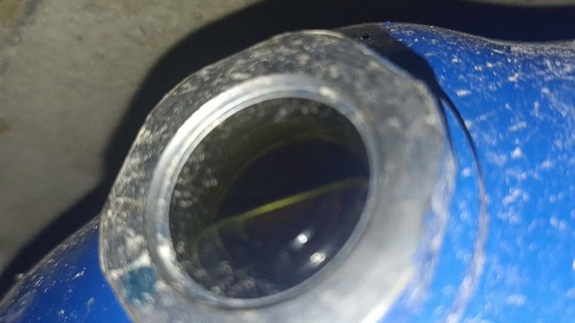 Brudny olej w sprężarce Technotrans