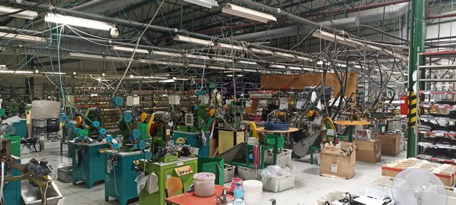 Chłodzenie maszyn do produkcji zamków błyskawicznych SKiC